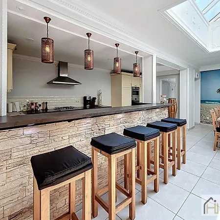 Sunset Rooftop - Maison A 50m De La Apartment *